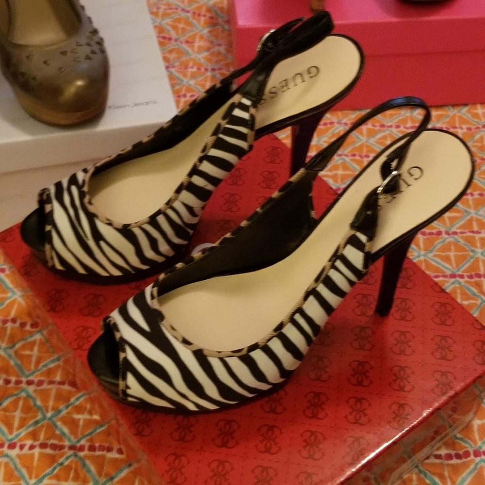 Shoes - Picture 3 of 3